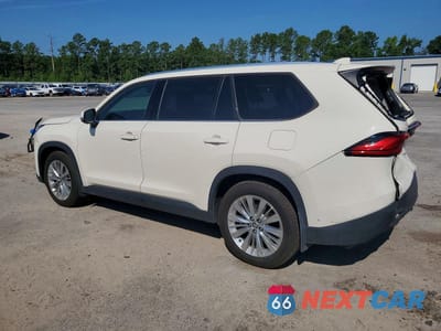 Drugie zdjęcie samochodu z przodu: 2024 TOYOTA GRAND HIGHLANDER PLATINUM VIN:5TDAAAB59RS009001 - miniatura