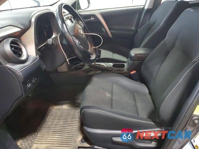 Zdjęcie 7 z 12 samochodu: 2017 TOYOTA RAV4 XLE VIN:JTMRFREV5HJ170858 - miniatura