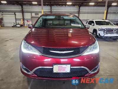 Piąte zdjęcie samochodu w środku: 2018 CHRYSLER PACIFICA LIMITED VIN:2C4RC1GG4JR186706 - miniatura
