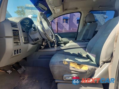 Zdjęcie 7 z 12 samochodu: 2005 NISSAN TITAN XE VIN:1N6BA07A15N565093 - miniatura
