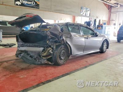 Trzecie zdjęcie samochodu z tyłu: 2020 TOYOTA CAMRY LE VIN:4T1C31AK2LU523801 - miniatura