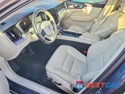 Zdjęcie 7 z 13 samochodu: 2021 VOLVO XC60 T5 MOMENTUM VIN:YV4102DKXM1793980 - miniatura
