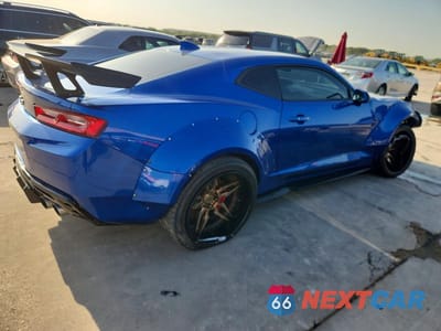 Trzecie zdjęcie samochodu z tyłu: 2017 CHEVROLET CAMARO SS VIN:1G1FF1R7XH0136915 - miniatura