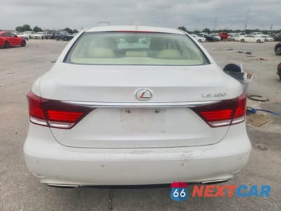 Zdjęcie 6 z 12 samochodu: 2014 LEXUS LS 460 VIN:JTHBL5EF8E5128716 - miniatura