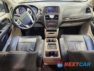 Zdjęcie 8 z 13 samochodu: 2014 CHRYSLER TOWN & COUNTRY TOURING VIN:2C4RC1BG7ER402416 - miniatura