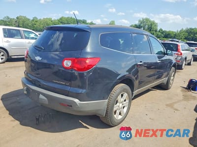 Trzecie zdjęcie samochodu z tyłu: 2012 CHEVROLET TRAVERSE LT VIN:1GNKVJEDXCJ190973 - miniatura