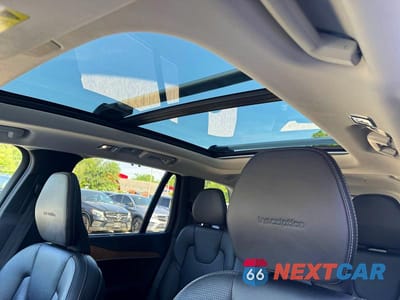 Zdjęcie 13 z 14 samochodu: 2019 VOLVO XC90 T6 INSCRIPTION VIN:YV4A22PL6K1487077 - miniatura