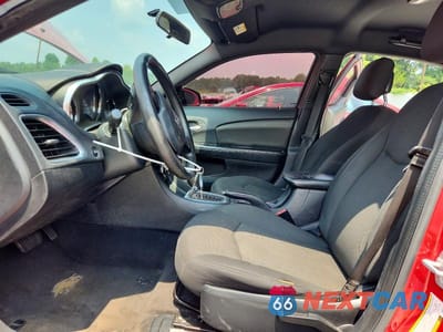 Zdjęcie 7 z 12 samochodu: 2013 DODGE AVENGER SE VIN:1C3CDZAB5DN681677 - miniatura