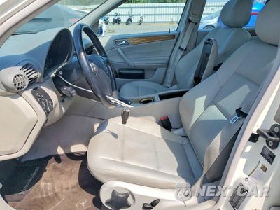 Zdjęcie 7 z 12 samochodu: 2007 MERCEDES-BENZ C 230 VIN:WDBRF52H97F911682 - miniatura