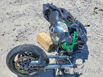 Piąte zdjęcie samochodu w środku: 2024 KAWASAKI ZX1002 VIN:JKBZXVJ10RA006059 - miniatura