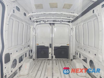 Zdjęcie 10 z 13 samochodu: 2023 FORD TRANSIT T-250 VIN:1FTBR1C88PKB46151 - miniatura