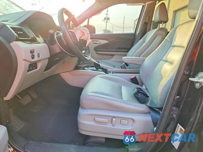Zdjęcie 7 z 13 samochodu: 2017 HONDA PILOT TOURING VIN:5FNYF6H93HB024328 - miniatura