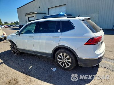 Drugie zdjęcie samochodu z przodu: 2018 VOLKSWAGEN TIGUAN SE VIN:3VV3B7AX5JM124762 - miniatura