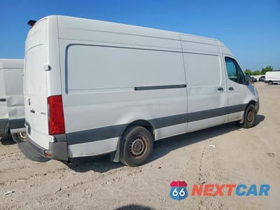 Trzecie zdjęcie samochodu z tyłu: 2021 MERCEDES-BENZ SPRINTER 2500 DELIVERY VAN VIN:W1Y40CHY7MT056739 - miniatura
