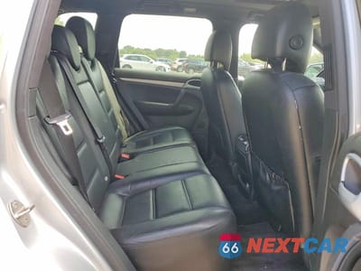Zdjęcie 11 z 13 samochodu: 2008 PORSCHE CAYENNE VIN:WP1AA29P38LA25643 - miniatura
