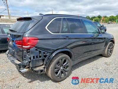 Trzecie zdjęcie samochodu z tyłu: 2016 BMW X5 XDRIVE35I VIN:5UXKR0C55G0P24734 - miniatura