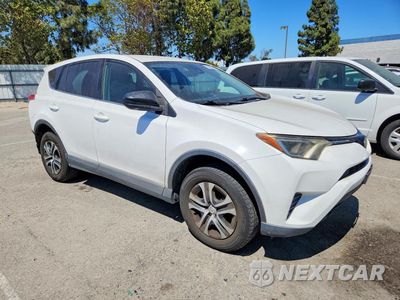 Czwarte zdjęcie samochodu z boku: 2017 TOYOTA RAV4 LE VIN:2T3ZFREV9HW365542 - miniatura
