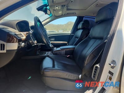 Zdjęcie 7 z 12 samochodu: 2006 BMW 750 I VIN:WBAHL83536DT00145 - miniatura