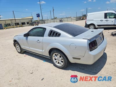 Drugie zdjęcie samochodu z przodu: 2007 FORD MUSTANG VIN:1ZVFT80NX75264445 - miniatura