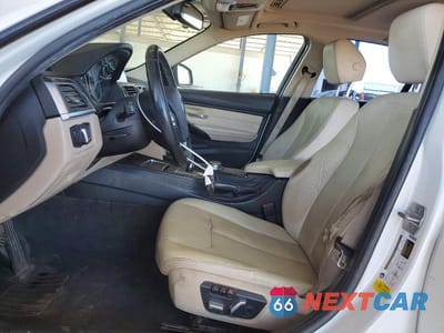 Zdjęcie 7 z 12 samochodu: 2016 BMW 320 I VIN:WBA8E1G51GNT34284 - miniatura