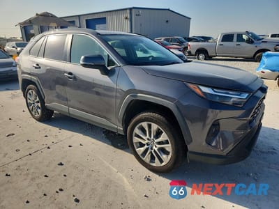 Czwarte zdjęcie samochodu z boku: 2022 TOYOTA RAV4 XLE PREMIUM VIN:2T3A1RFV3NC272507 - miniatura