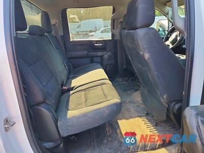 Zdjęcie 10 z 12 samochodu: 2021 CHEVROLET SILVERADO K3500 VIN:1GB4YSEY1MF201787 - miniatura
