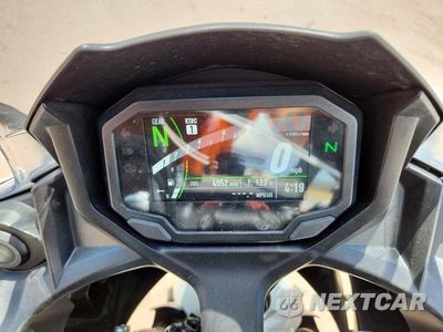 Zdjęcie 7 z 9 samochodu: 2023 KAWASAKI EX650 R VIN:ML5EXER12PDA94814 - miniatura