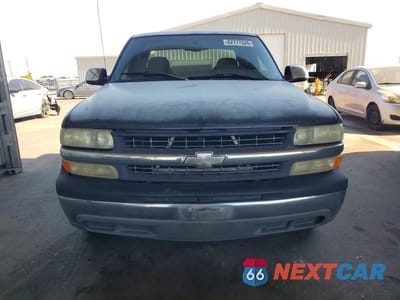 Piąte zdjęcie samochodu w środku: 2000 CHEVROLET SILVERADO C1500 VIN:2GCEC19T8Y1307478 - miniatura