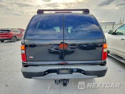 Zdjęcie 6 z 13 samochodu: 2003 CHEVROLET TAHOE K1500 VIN:1GNEK13ZX3R256783 - miniatura