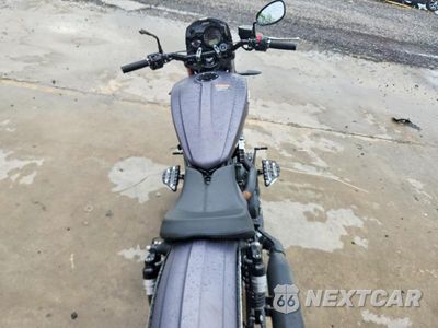 Zdjęcie 6 z 9 samochodu: 2017 VICTORY MOTORCYCLES OCTANE VIN:5VPFTB005H3001539 - miniatura