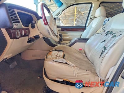 Zdjęcie 7 z 13 samochodu: 2003 LINCOLN AVIATOR VIN:5LMEU68H03ZJ13432 - miniatura