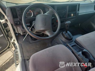 Zdjęcie 8 z 13 samochodu: 2019 ISUZU NPR HD BOX TRUCK VIN:JALC4W161K7009709 - miniatura