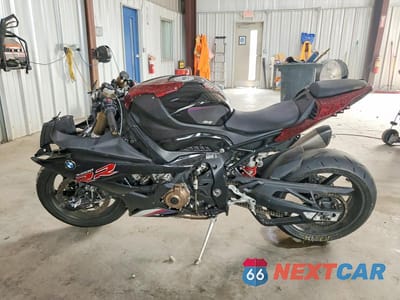 Trzecie zdjęcie samochodu z tyłu: 2022 BMW S 1000 RR VIN:WB10E2307N6F51099 - miniatura