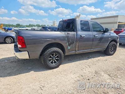 Trzecie zdjęcie samochodu z tyłu: 2018 RAM 1500 SLT VIN:1C6RR7GTXJS312250 - miniatura