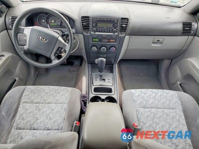 Zdjęcie 8 z 13 samochodu: 2008 KIA SORENTO LX VIN:KNDJC735385824813 - miniatura