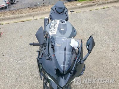 Piąte zdjęcie samochodu w środku: 2025 KAWASAKI ZX636 K VIN:JKBZXJJ18SA031290 - miniatura