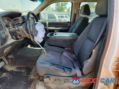 Zdjęcie 7 z 12 samochodu: 2009 CHEVROLET SILVERADO K1500 LT VIN:3GCEK23359G113095 - miniatura