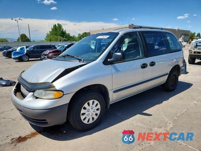 2000 CHRYSLER VOYAGER 2C4GJ2534YR647657 - główne zdjęcie licytacji z USA - miniatura