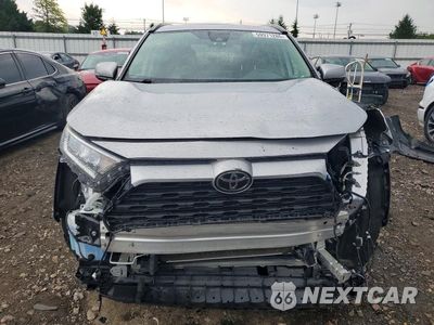Piąte zdjęcie samochodu w środku: 2021 TOYOTA RAV4 XLE VIN:2T3W1RFV6MC142645 - miniatura