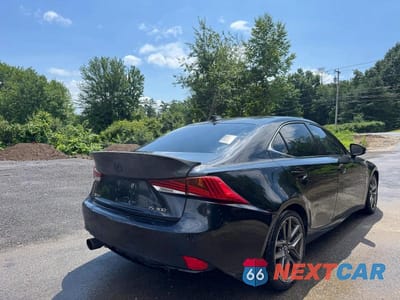 Czwarte zdjęcie samochodu z boku: 2018 LEXUS IS 300 VIN:JTHBA1D20J5070091 - miniatura
