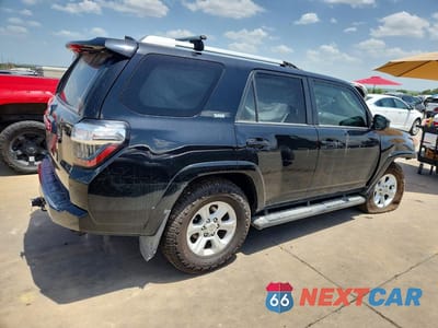 Trzecie zdjęcie samochodu z tyłu: 2017 TOYOTA 4RUNNER SR5 VIN:JTEZU5JR6H5152199 - miniatura