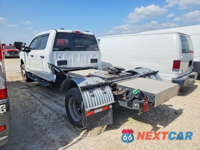 Drugie zdjęcie samochodu z przodu: 2023 FORD F350 SUPER DUTY VIN:1FD8W3HT6PEC76676 - miniatura
