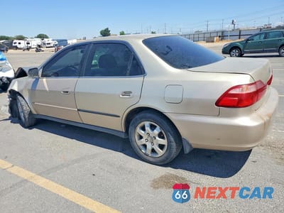 Drugie zdjęcie samochodu z przodu: 2000 HONDA ACCORD VIN:JHMCG5640YC000301 - miniatura