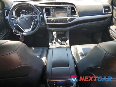 Zdjęcie 8 z 13 samochodu: 2018 TOYOTA HIGHLANDER HYBRID XLE VIN:5TDJGRFH3JS040976 - miniatura