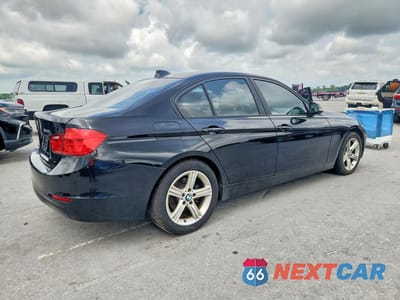 Trzecie zdjęcie samochodu z tyłu: 2015 BMW 320 I VIN:WBA3B1G57FNT04160 - miniatura