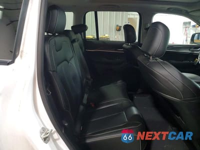 Zdjęcie 10 z 13 samochodu: 2023 JEEP GRAND CHEROKEE LIMITED VIN:1C4RJHBG2P8910595 - miniatura