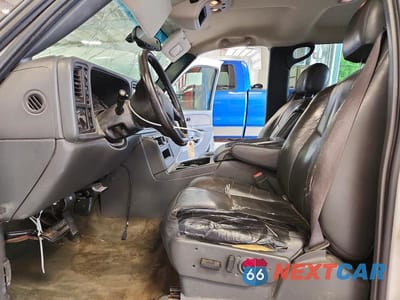 Zdjęcie 7 z 13 samochodu: 2003 CHEVROLET SILVERADO K1500 HEAVY DUTY VIN:1GCGK13U33F186017 - miniatura