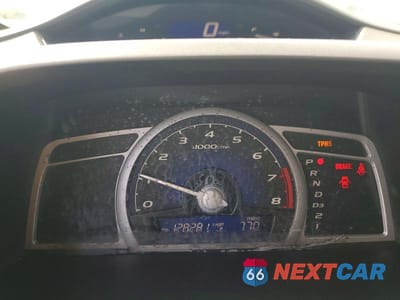 Zdjęcie 9 z 13 samochodu: 2010 HONDA CIVIC LX VIN:2HGFG1B67AH516318 - miniatura