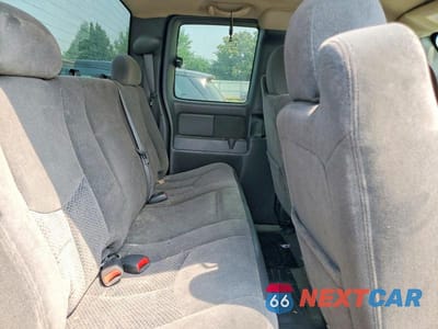 Zdjęcie 10 z 12 samochodu: 2006 CHEVROLET SILVERADO K1500 VIN:2GCEK19B161109588 - miniatura