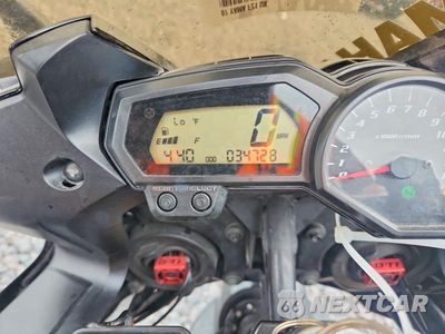 Zdjęcie 7 z 9 samochodu: 2007 YAMAHA FZ1 S VIN:JYARN17E37A003071 - miniatura